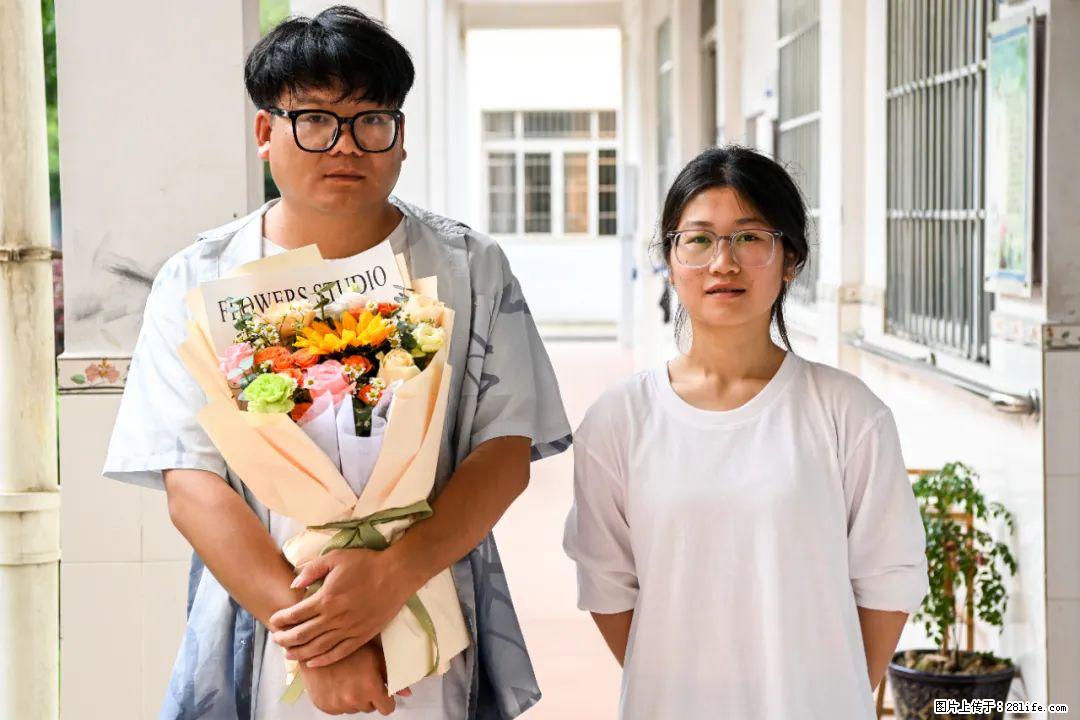 全网追的“扁担女孩”,找了一份暑假工,时薪12元 - 荆门生活资讯 - 荆门28生活网 jingmen.28life.com