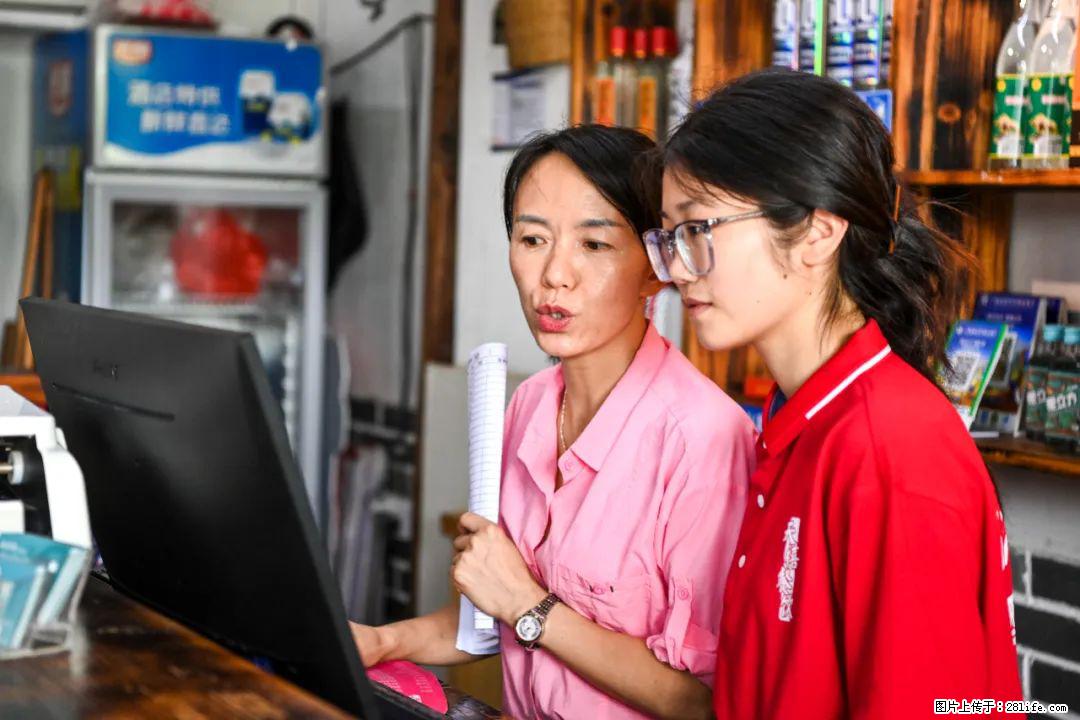 全网追的“扁担女孩”,找了一份暑假工,时薪12元 - 荆门生活资讯 - 荆门28生活网 jingmen.28life.com